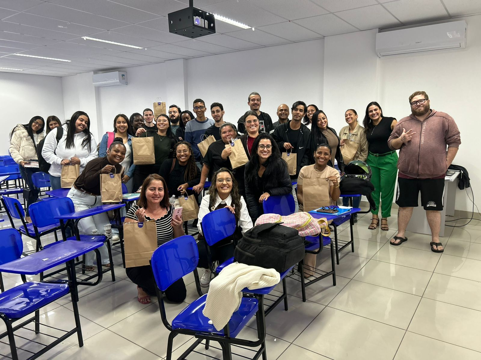 inside-divinopolis (3)